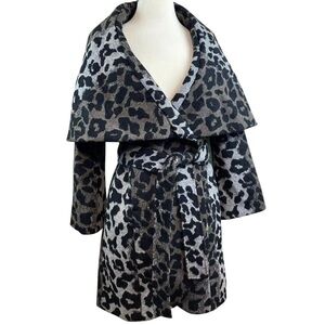 T Tahari Marla Wool Leopard Print Shawl Collar Belted Wrap Coat Gray Black XS